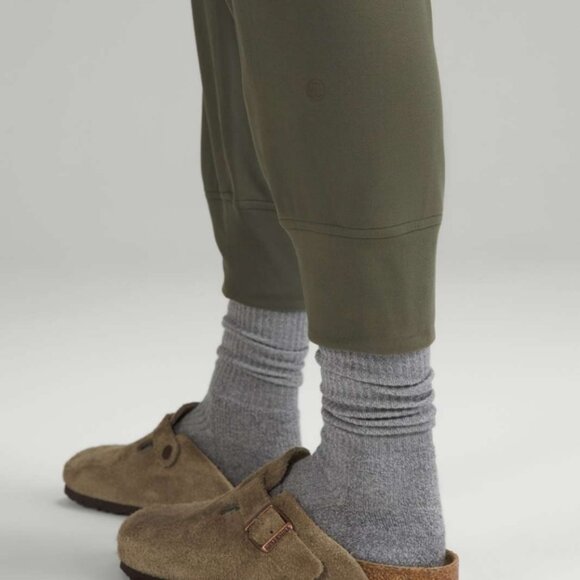 Lululemon Ready to Rulu High-Rise Cropped Jogger Army Green - Picture 2 of 11